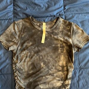 Lulu Lemon Size 4  Brown Short Sleeve top